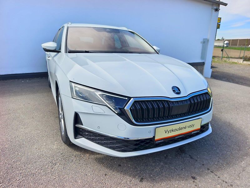 Škoda Octavia (2024) OCT.COMBI TOP SELECTION 1,5 TS - fotka 6 z 28