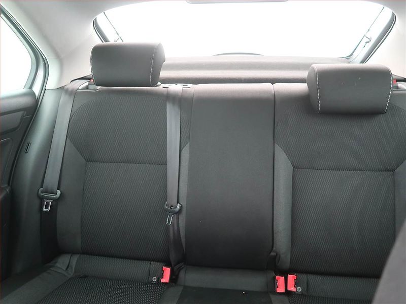 Škoda Rapid (2014) Ambition 1.6 TDI, Serv.kniha - fotka 8 z 12