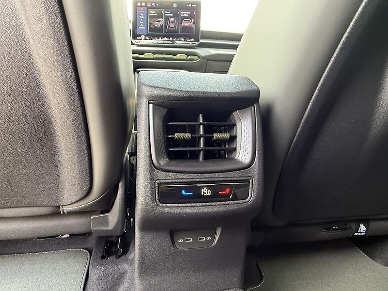 Cupra Terramar (2026) 2.0TSI 150kW 4WD TRIBE NT R20! - fotka 21 z 50