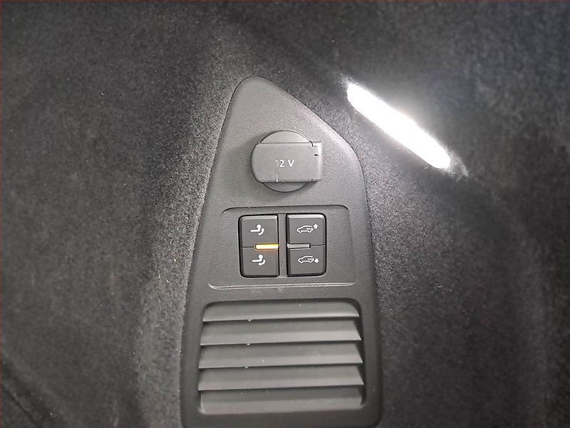 Volkswagen Touareg (2022) 3.0 TDI - fotka 16 z 22