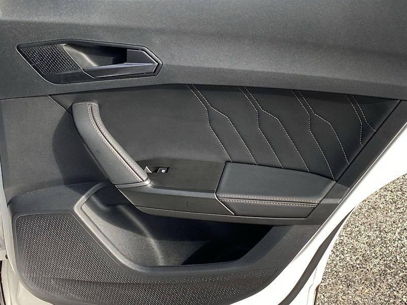 Cupra Formentor (2023) 1.5 TSI - fotka 18 z 36