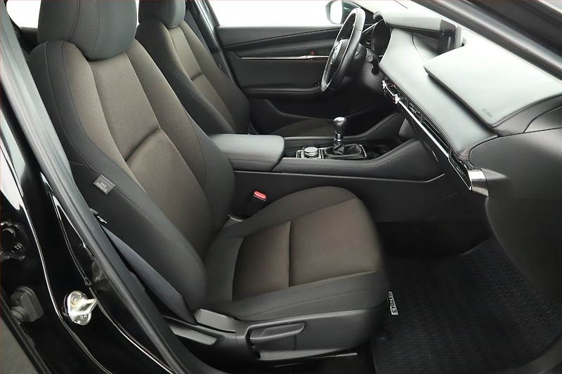 Mazda 3 (2023) 2.0 Skyactiv-G - fotka 7 z 15