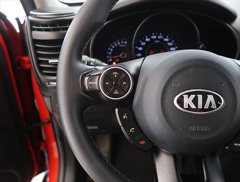 Kia Soul (2017) 1.6 GDI, Automat, Serv.kniha - fotka 19 z 22