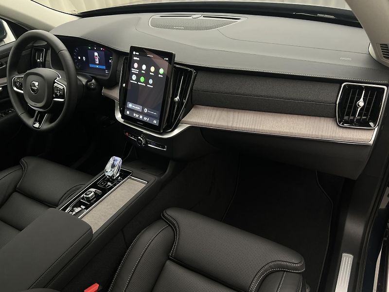 Volvo XC90 (2026) T8 AWD PLUS BRIGHT - Rezervace - fotka 22 z 47