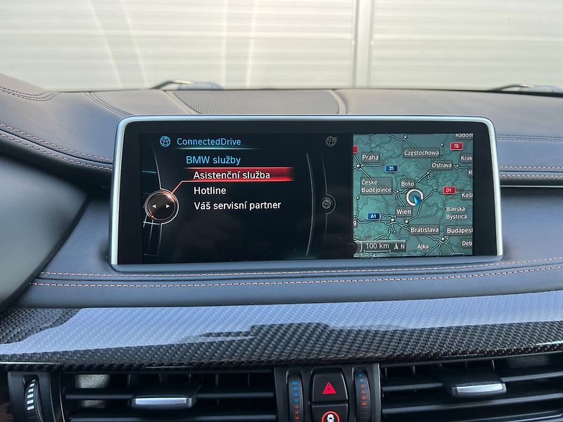 BMW X6 M 4.4 V8 512 kW-Akrapo - fotka 40 z 49