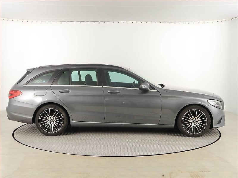 Mercedes-Benz Třídy C (2019) Classic C 220 d, Automat, Navi - fotka 6 z 20