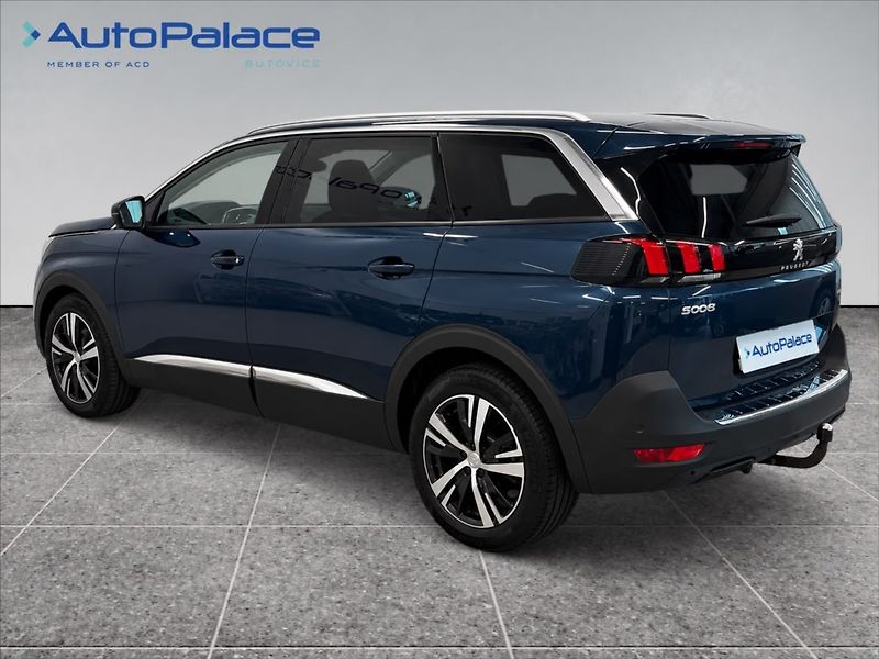 Peugeot 5008 1,6 7 míst/Tažné/Aut/Navi - fotka 6 z 18
