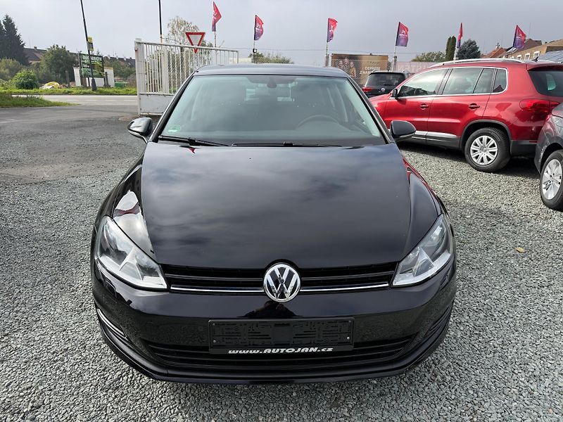 Volkswagen Golf 1.2 TSI 81KW CUP - fotka 2 z 13