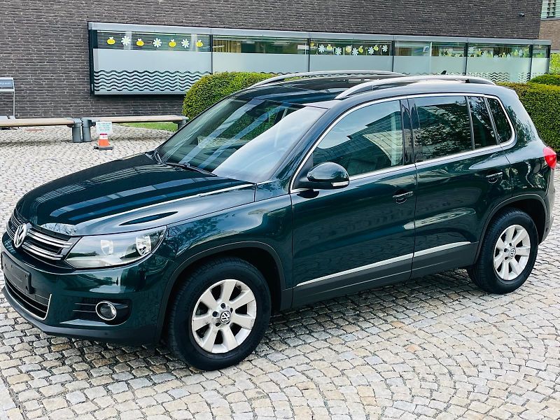 Volkswagen Tiguan 2.0TDI MANUÁL SENZORY 1MAJITEL - fotka 4 z 49