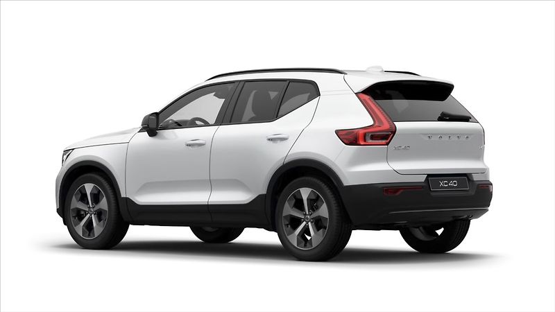 Volvo XC40 (2026) 2,0 B4  Ultra - fotka 2 z 10