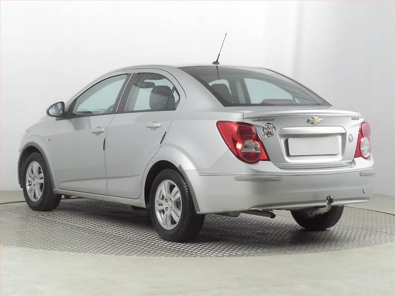 Chevrolet Aveo (2012) 1.4 i 16V, Tažné, levný provoz - fotka 4 z 18