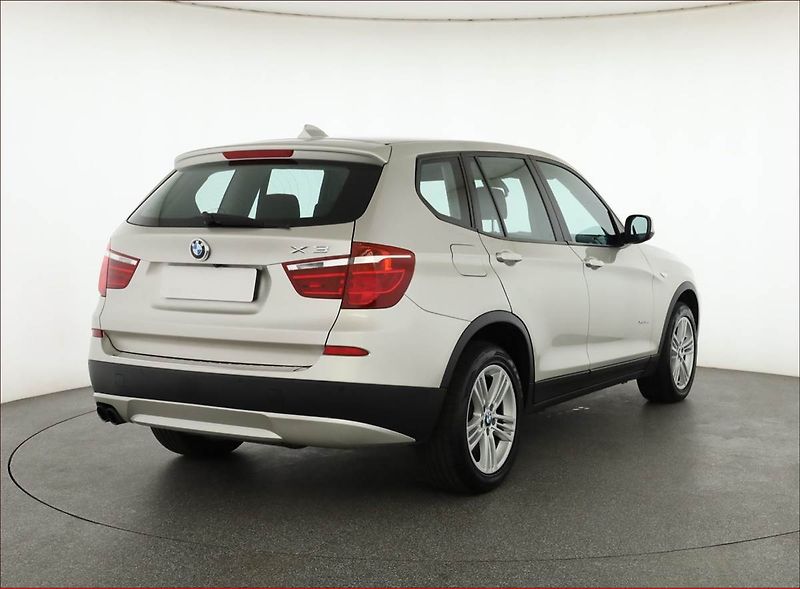 BMW X3 (2012) xDrive35d, 4X4, Automat - fotka 5 z 20