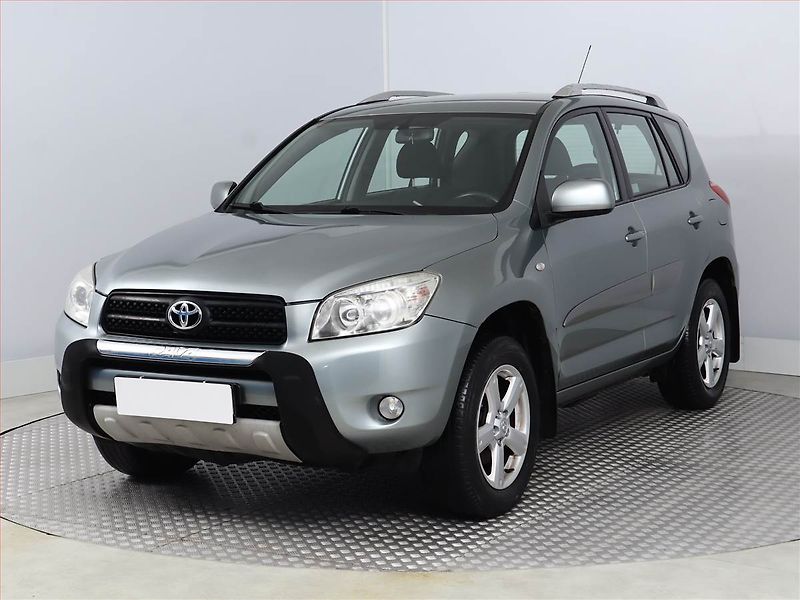 Toyota RAV4 (2007) 2.0 VVT-i, 4X4, Tempomat - fotka 2 z 15