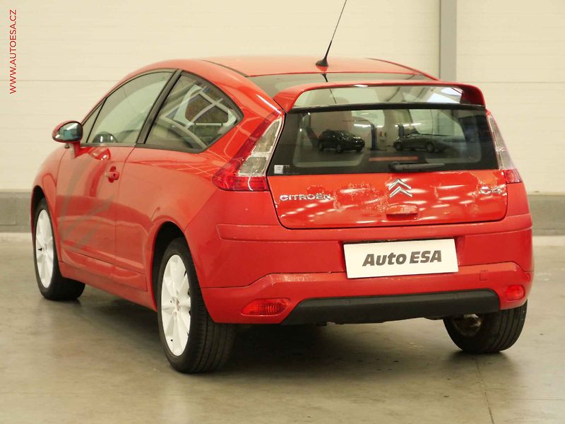 Citroën C4 (2010) 1.6 16v, 2.maj,ČR, Klima - fotka 6 z 21