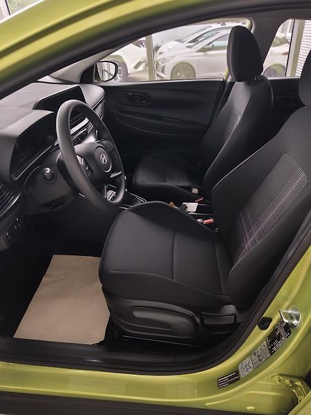 Hyundai Bayon (2026) 1.0T-GDi 66kW Comfort - fotka 9 z 21