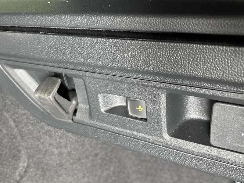 Škoda Superb Sportline,nez.top. - fotka 29 z 31
