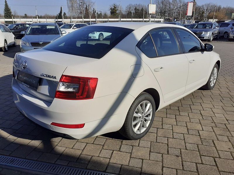 Škoda Octavia (2016) 1.2 TSi ČR 63kW - fotka 4 z 23