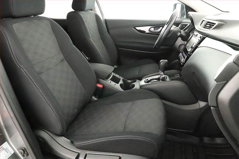 Nissan Qashqai (2017) 1.2 DIG-T, Automat, Tempomat - fotka 15 z 17