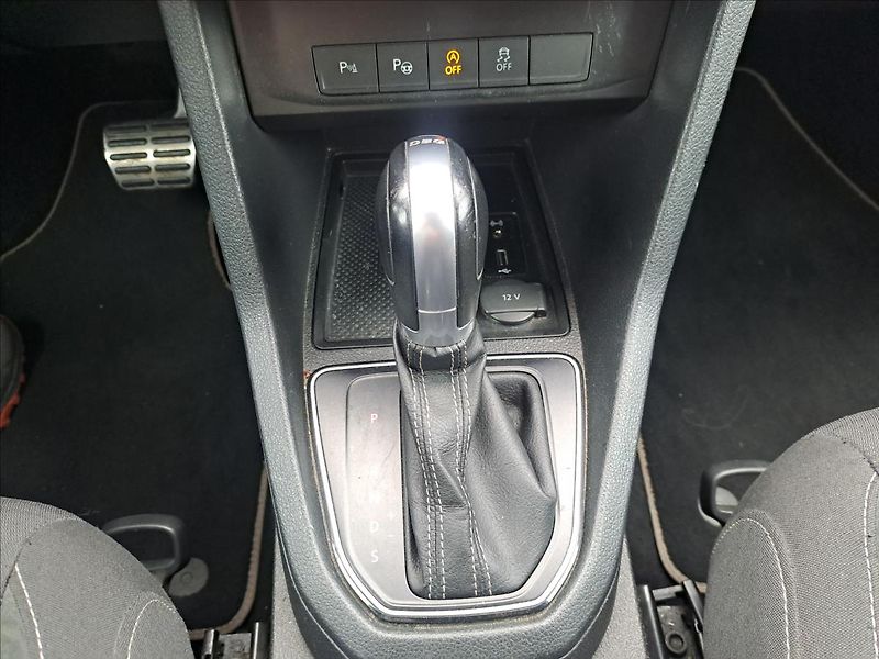 Volkswagen Caddy 2,0 TDI DSG 4MOTION - fotka 15 z 16