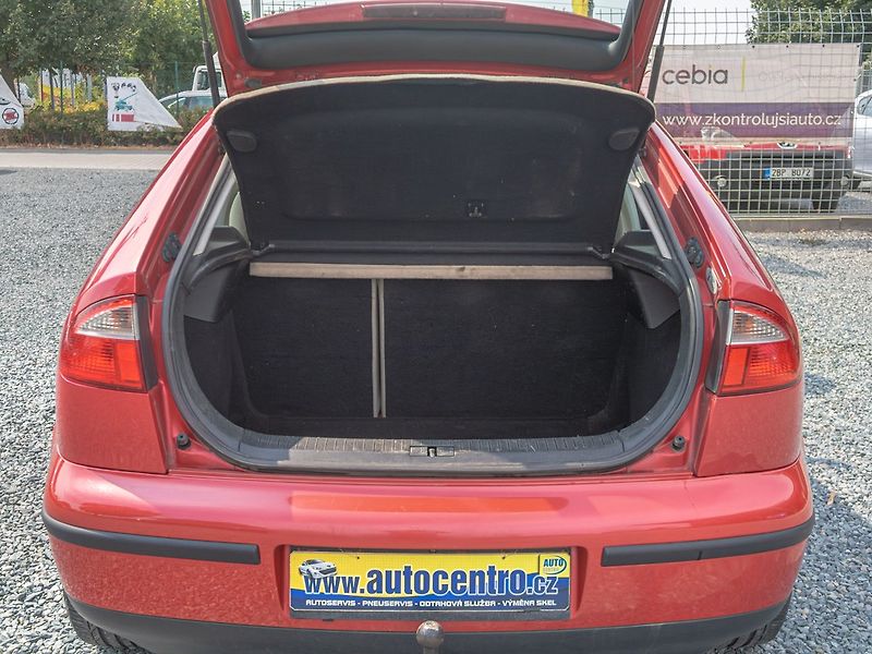 Seat Leon (2002) 1.9TDI 66KW DIGI – 2x KOLA - fotka 31 z 39