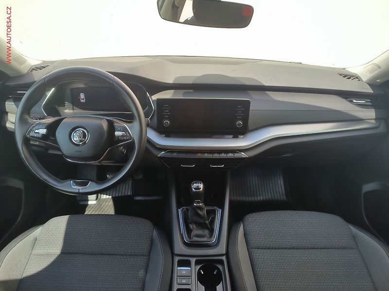 Škoda Octavia (2021) 1.5 TSi, 2.maj,ČR, Ambition - fotka 8 z 25