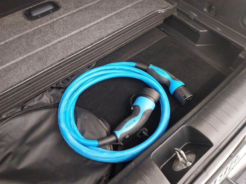 Kia EV6 (2023) AWD 77.4 kWh, SoH 94% - fotka 17 z 24