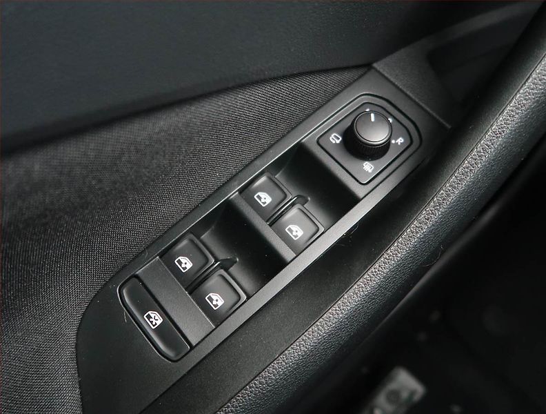 Škoda Kamiq (2022) Monte Carlo 1.5 TSI - fotka 16 z 21