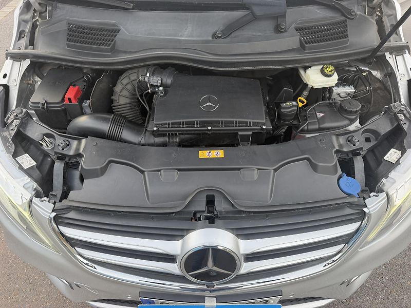 Mercedes-Benz Třídy V 4MATIC AMG BURM.CZ 7míst závěs - fotka 12 z 37