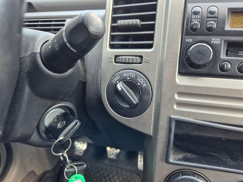Nissan X-Trail 2.2dCi 100kW 4x4, tažné, webas - fotka 17 z 29