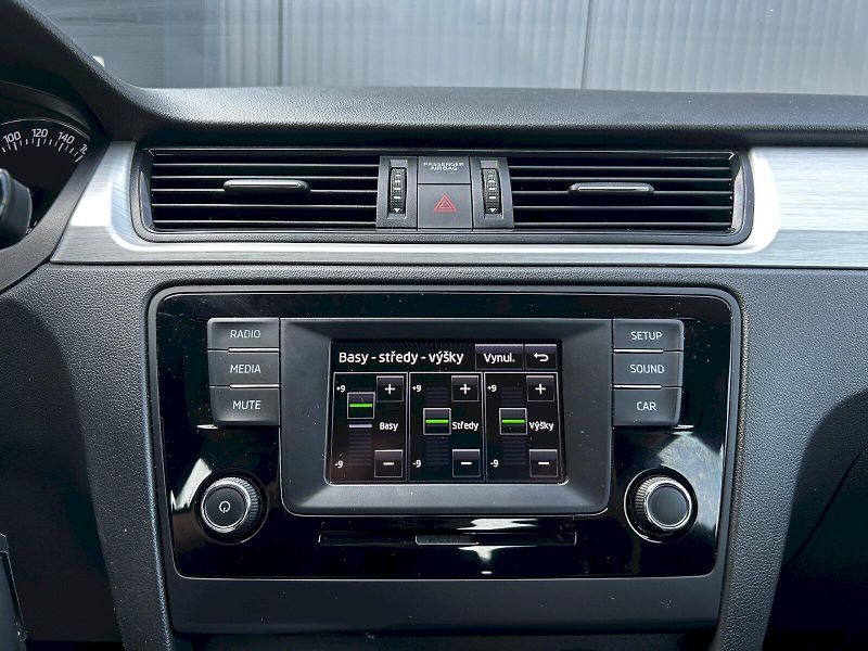 Škoda Rapid (2017) 1.2 TSI 81kW MP5 Ambition - fotka 13 z 32