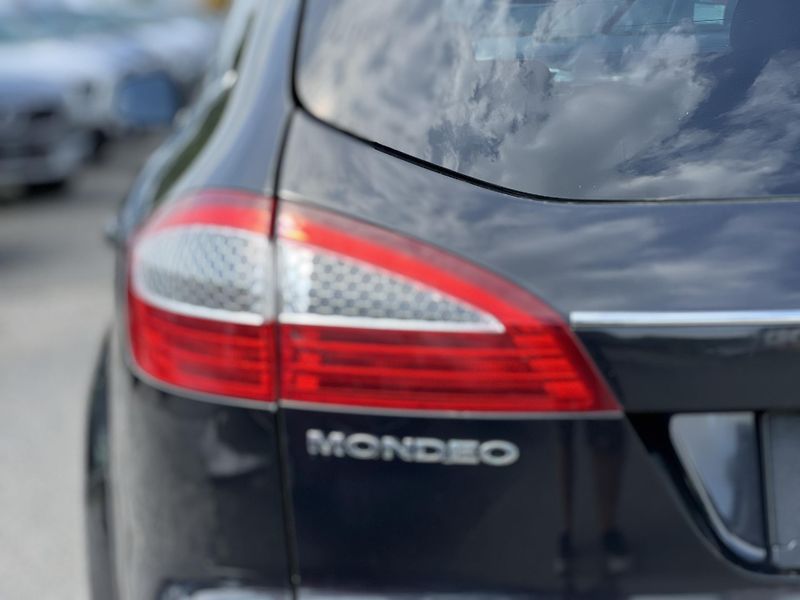 Ford Mondeo 2.0TDCi KLIMA KŮŽE TEMPOMAT - fotka 36 z 38