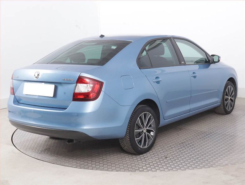Škoda Rapid (2015) Ambition 1.2 TSI, Automat - fotka 5 z 16