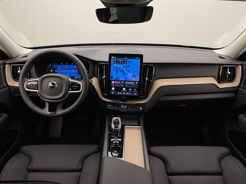 Volvo XC60 T6 AWD RECHARGE DARK PLUS CZ - fotka 2 z 62