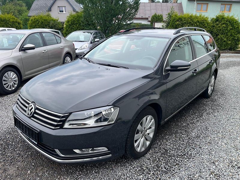 Volkswagen Passat (2013) 2.0 TDi NAVI - fotka 4 z 16