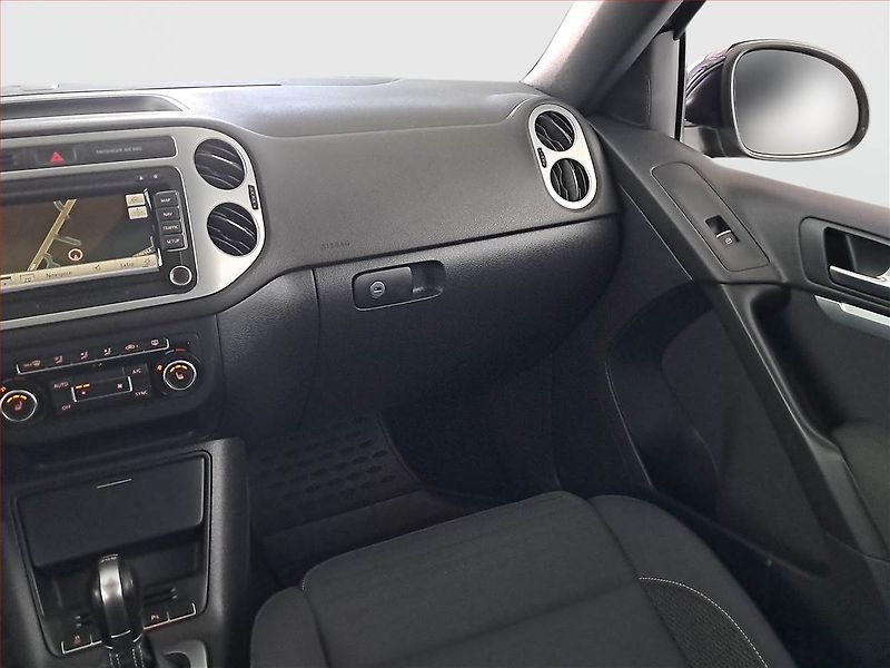 Volkswagen Tiguan (2015) 2.0 TDI, 4X4, Automat, Navi - fotka 8 z 17