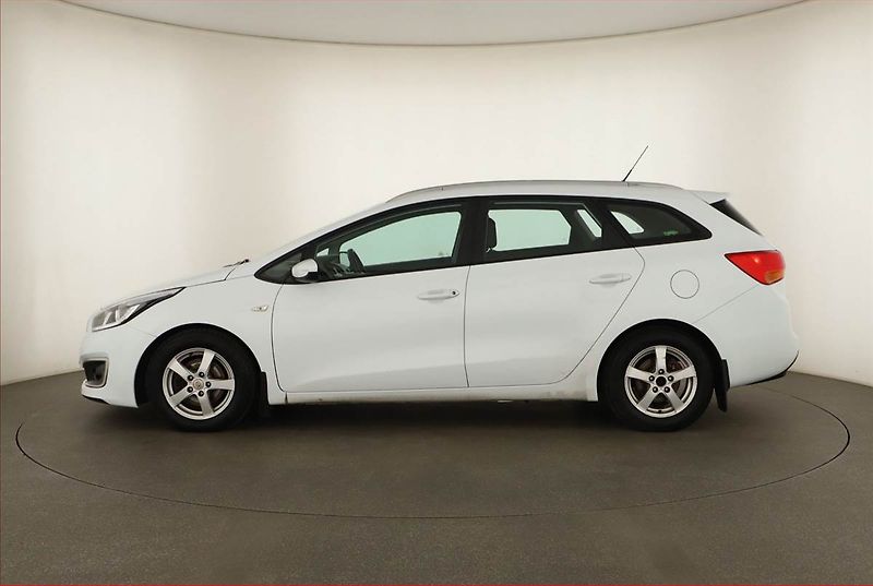 Kia Ceed (2012) 1.4 CRDi, nová STK - fotka 3 z 13
