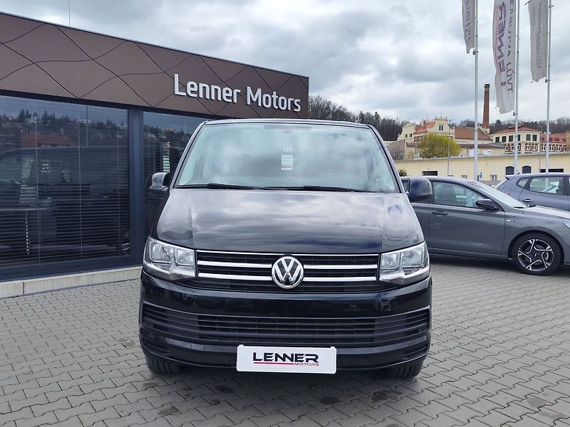 Volkswagen Multivan 2.0 TDi/110kW Highline DSG - fotka 2 z 33