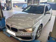 BMW Řada 3 (2017) 2.0 D 318d, 1.maj, AT, navi - fotografie inzerátu