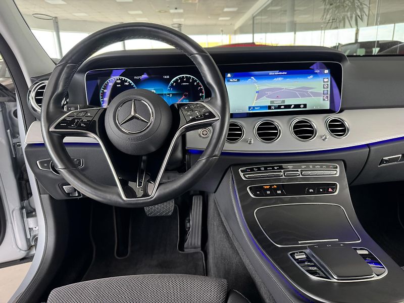 Mercedes-Benz Třídy E 300e 235kW*Webasto*Tažné*DPH - fotka 9 z 41