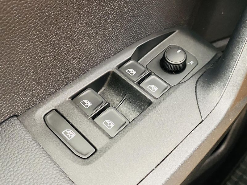 Seat Ibiza 1,0 TSI 85kW Style - fotka 12 z 25
