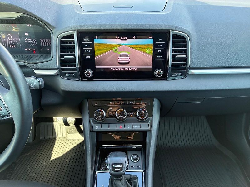 Škoda Karoq (2023) AMBITION 2.0TDI 110kW DSG 4x4 - fotka 10 z 11