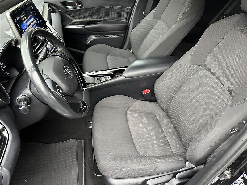 Toyota C-HR 1,2 4x4 TOP - fotka 12 z 32