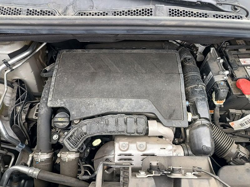 Opel Combo 1.2T - fotka 21 z 31