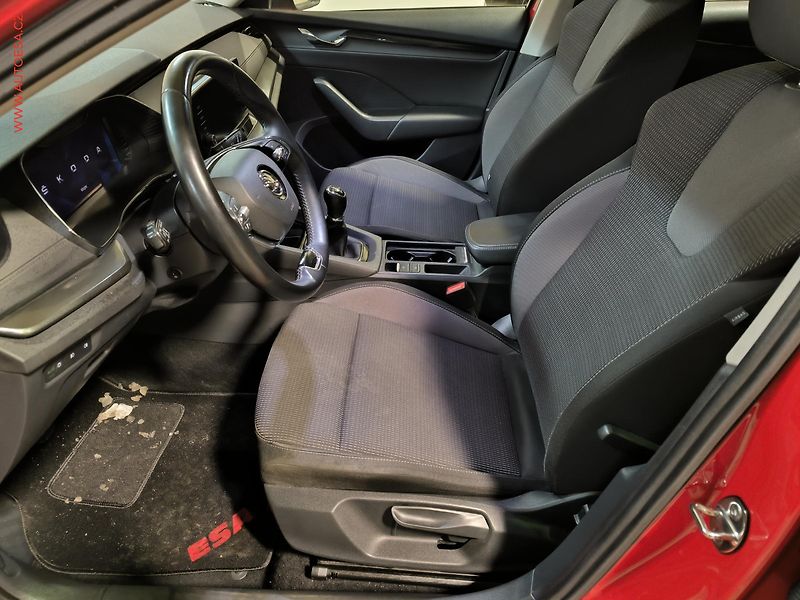 Škoda Octavia (2021) 2.0 TDi, ČR, Ambition, LED - fotka 9 z 17
