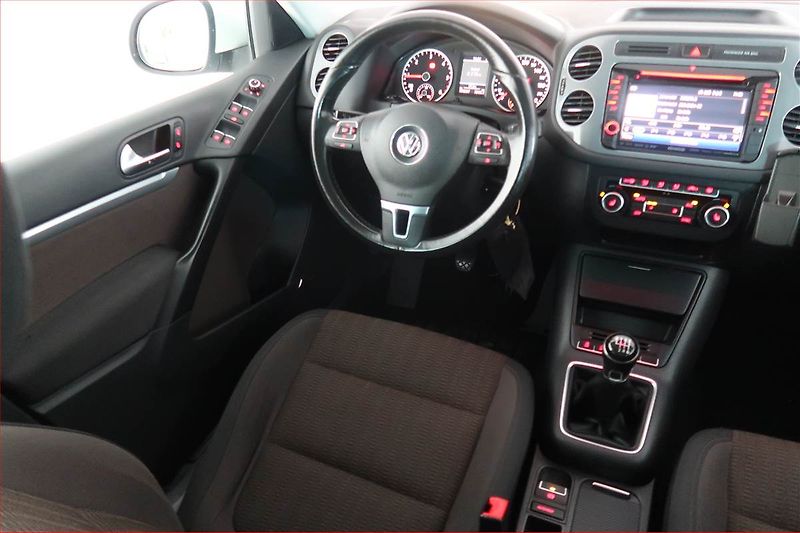 Volkswagen Tiguan (2014) 2.0 TDI, Navi, Park. senzory - fotka 7 z 18