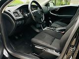 Volvo V40 2.0D3 5VÁLEC MANUÁL 1MAJITEL - náhled 27
