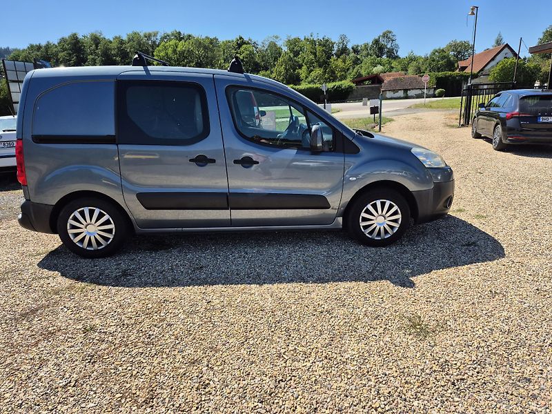 Peugeot Partner (2009) 1.6Hdi 3místa - fotka 10 z 24