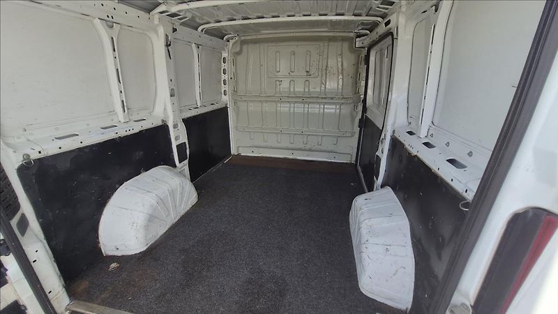 Peugeot Boxer 2,2 HDi 81 Kw L1H1 klima - fotka 20 z 21