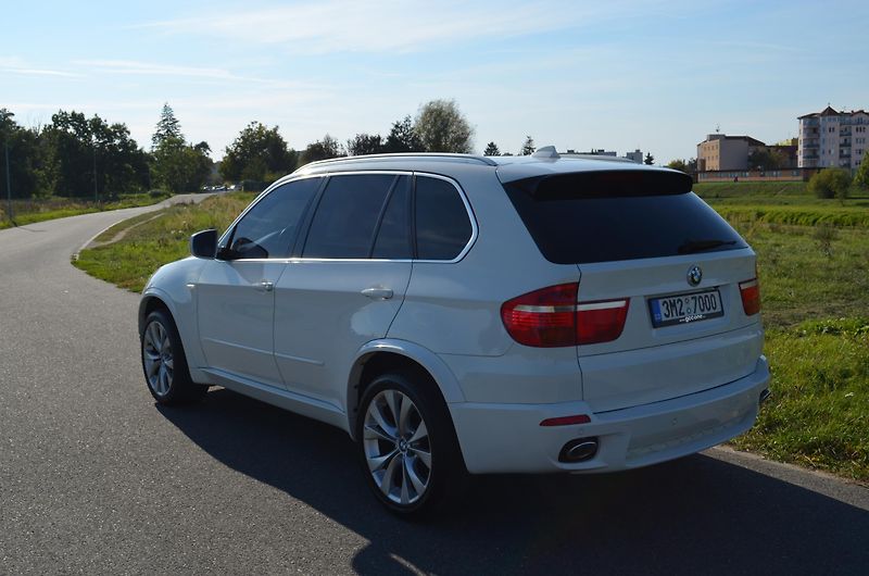 BMW X5 (2007) 3,0 D (M57) 173kW, 4x4, M pack - fotka 7 z 46