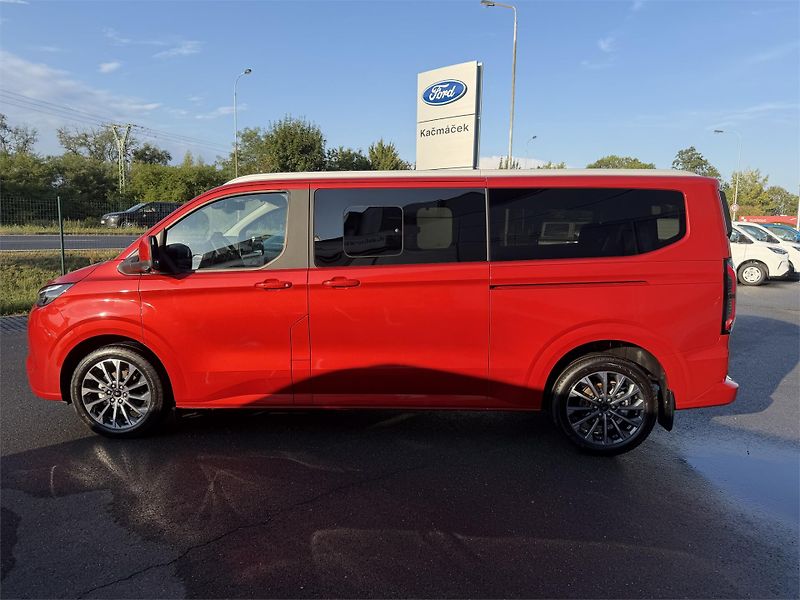 Ford Tourneo Custom (2026) Titanium X L2, Tourneo, 2.5 Du - fotka 6 z 22